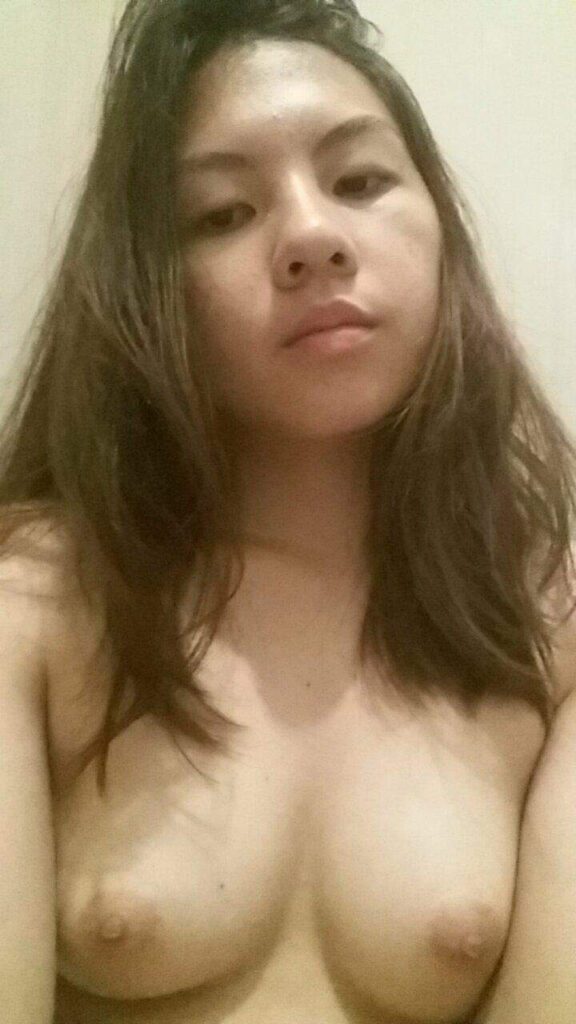 Ana Christine Come - Mamamooooo (180)